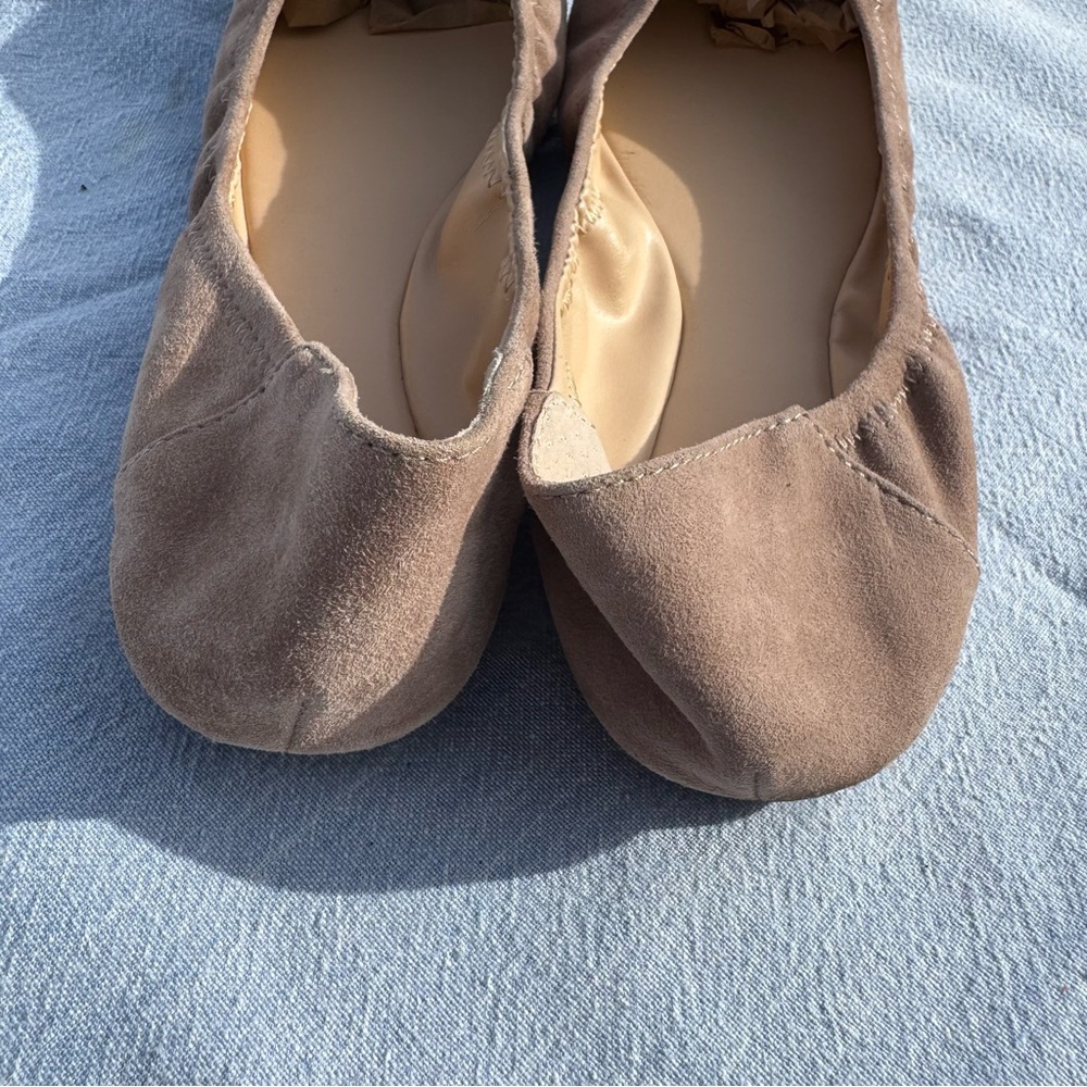 Vince Camuto Ballet - NWOT - Picture 5 of 7